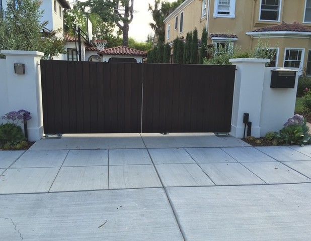 Wood Dual Swing Gate